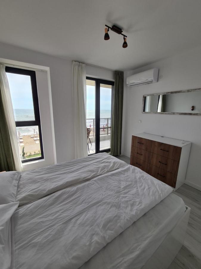 Gold Beach Apart Obzor Exterior photo