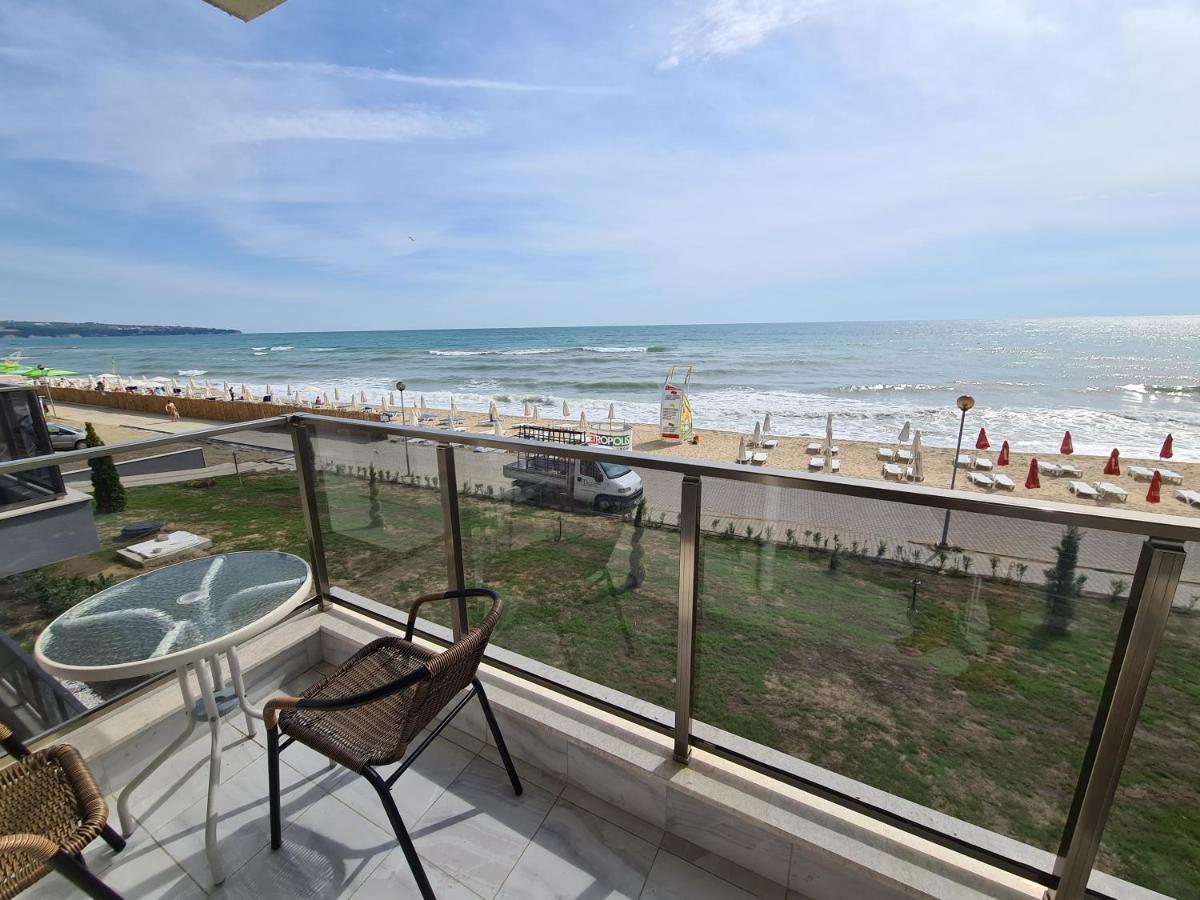 Gold Beach Apart Obzor Exterior photo